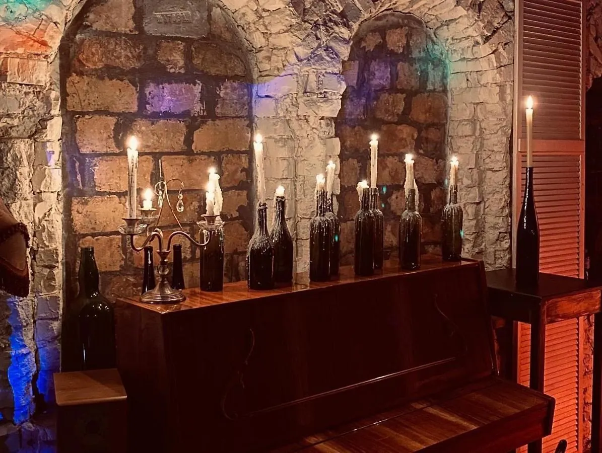 Антуражный Лофт В Центре Для Двоих Love hotel Kyiv